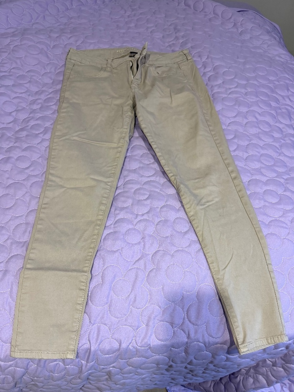 American Eagle khakis